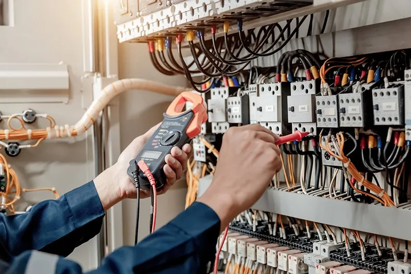 電気関連の屋内現場作業員 / 正社員